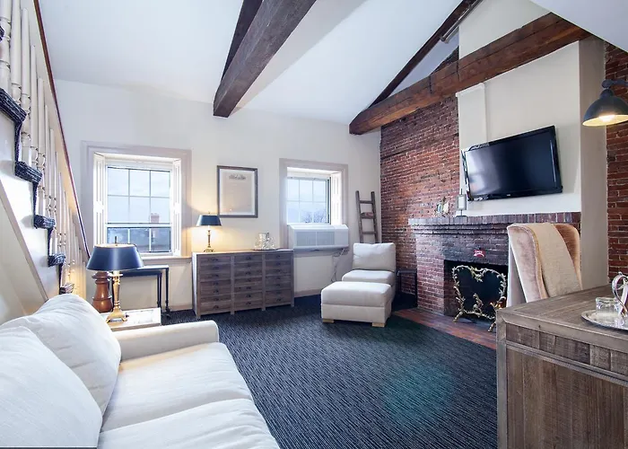 Garrison Inn