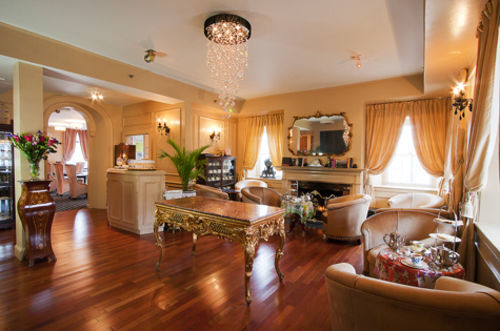 Garrison Hotel 4*