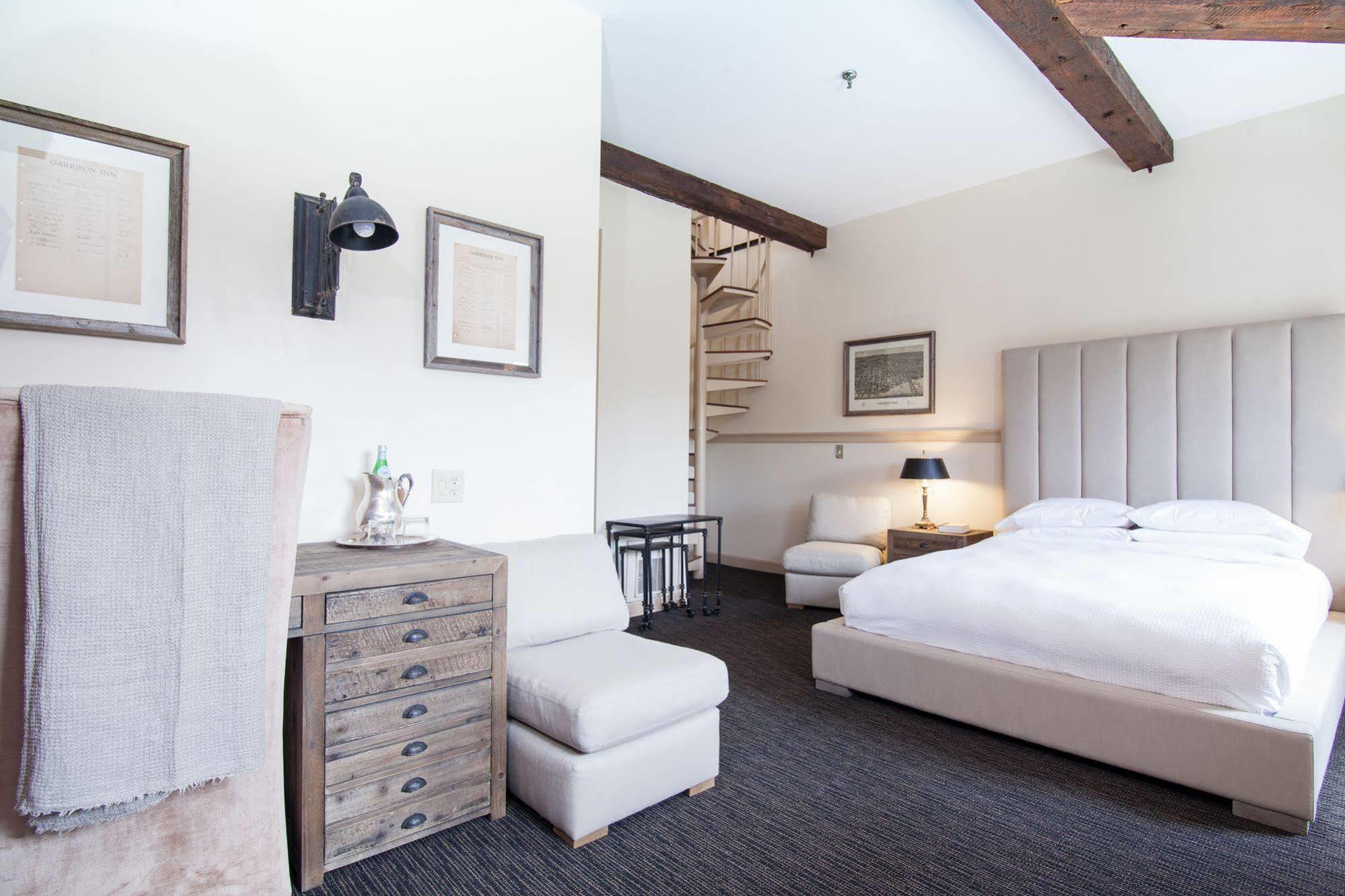 Hotel Garrison